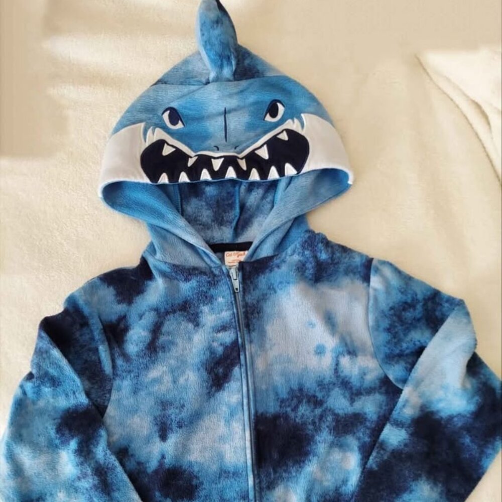 Comfy "Shark" Onesie with Zipper! Blue Tie Dye, size 7 Youth, Lightweight Fleece - Picture 3 of 6